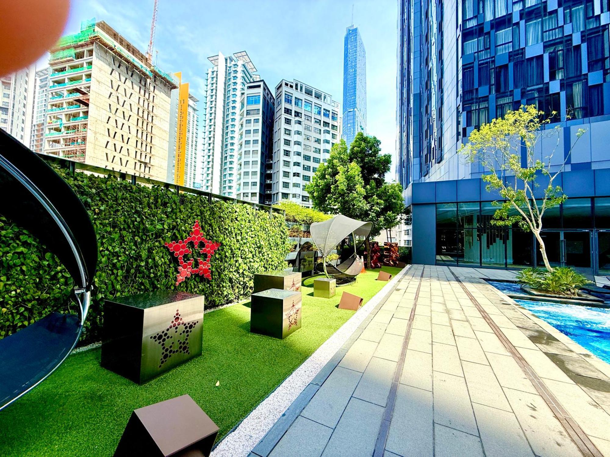 Star Residence Klcc By Sky Pool Куала Лумпур Екстериор снимка